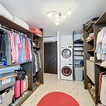 Appartement Magnifique A 2 Pas De La Plage... *