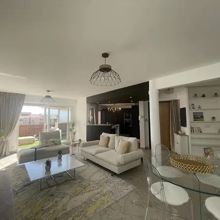 Apartment Magnifique A 2 Pas De La Plage...