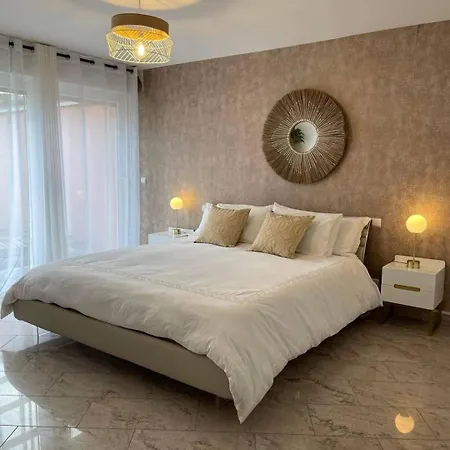 Apartment Magnifique A 2 Pas De La Plage... *