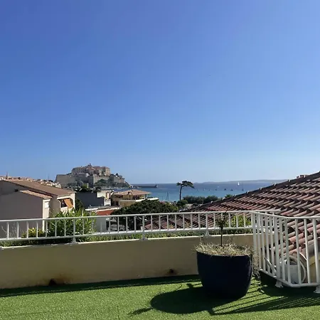 Magnifique A 2 Pas De La Plage... *